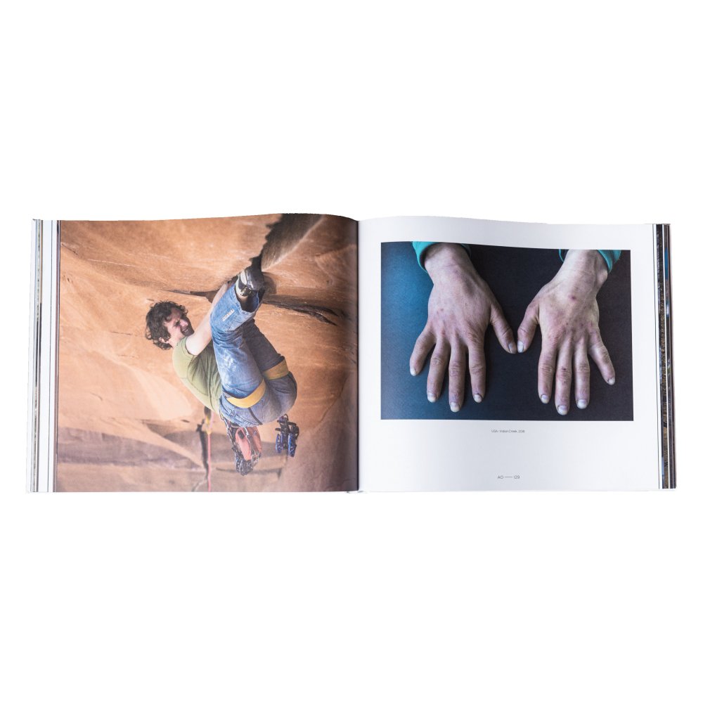 Limited Package of Black Dawn Wall T-shirt + Big AO Photo Book - Size: M
