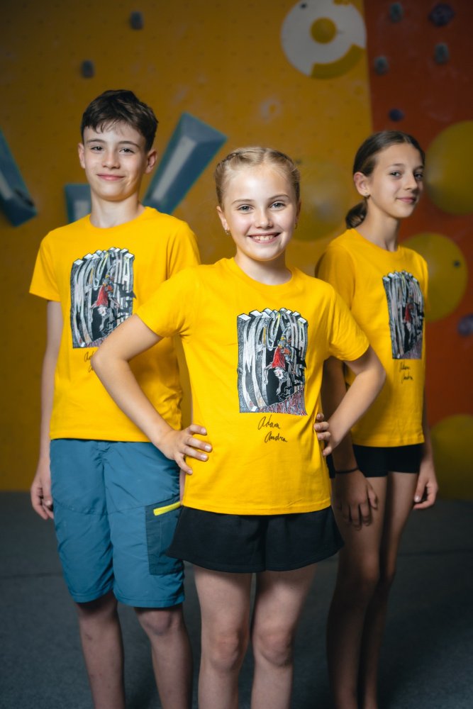 Macocha T-Shirt KIDS EDITION - Size: 6 Y / 106-116 cm / 41.7-45.7 in, Hand-signed by AO: Without signature