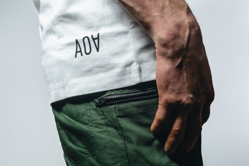 Dawn Wall T-Shirt White (UNISEX) - Size: M, Hand-signed by AO: Hand-signed by Adam