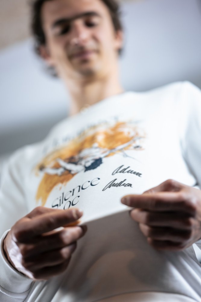 Signed Silence Sweatshirt Women - Size: M