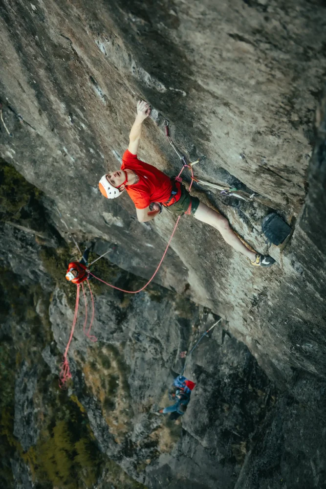Adam Ondra climbing route Lexicon with Mammut Sender Light Chalk Bag