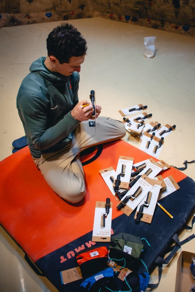 Black Crimper Brush Hand-Signed by Adam Ondra - Color: Black